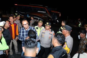 Respon Cepat Kapolres Lamongan Tanggapi Keluhan Warga Terkait Rambu Lalu Lintas di JLU