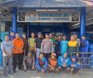 Nelayan Korban Laka Laut Berhasil Dievakuasi Satpolairud Polres Lamongan